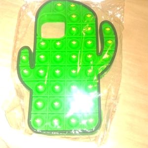 iphone 12 pro fidget case